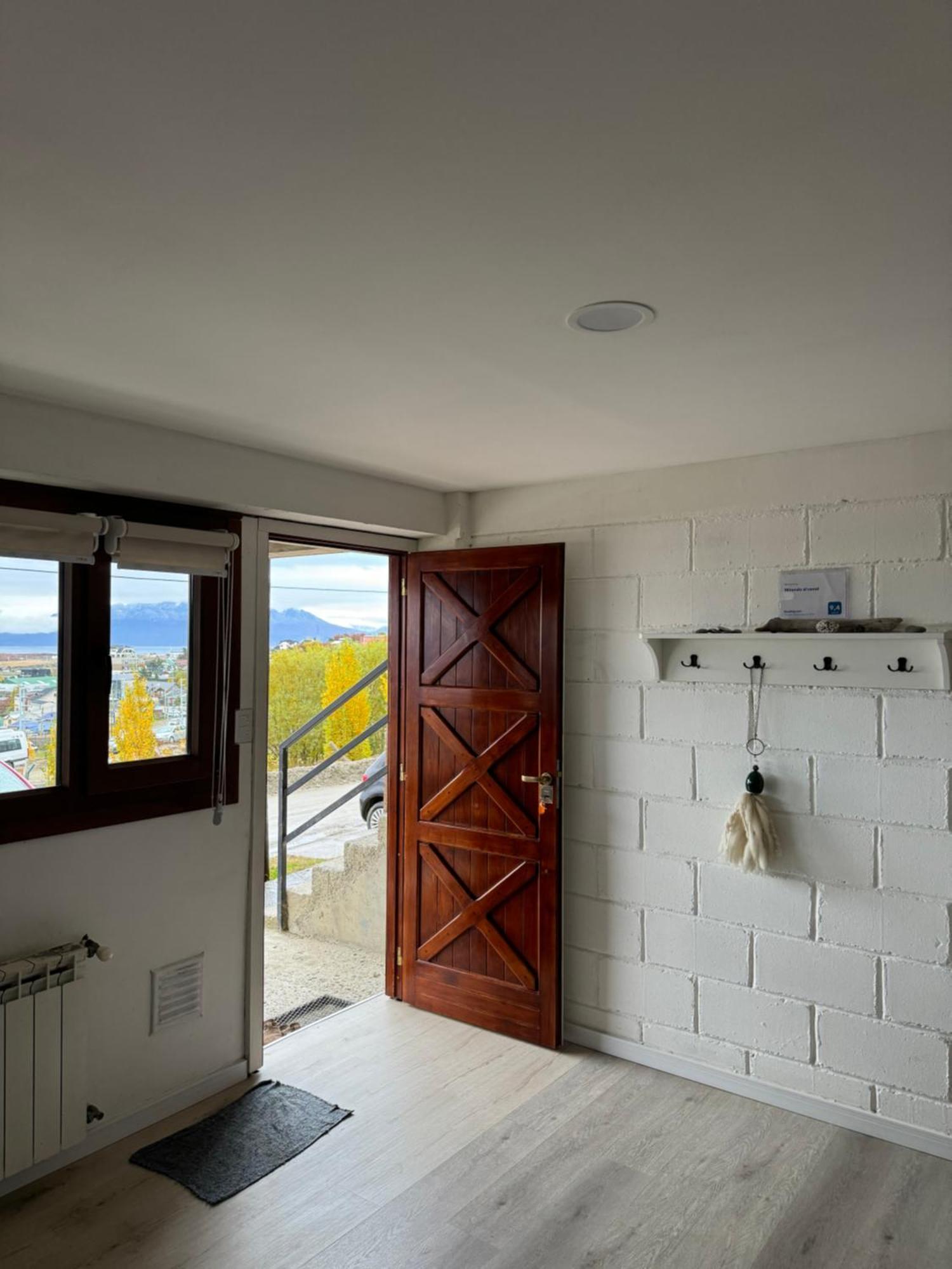 Mirando Al Canal Ushuaia Exterior photo