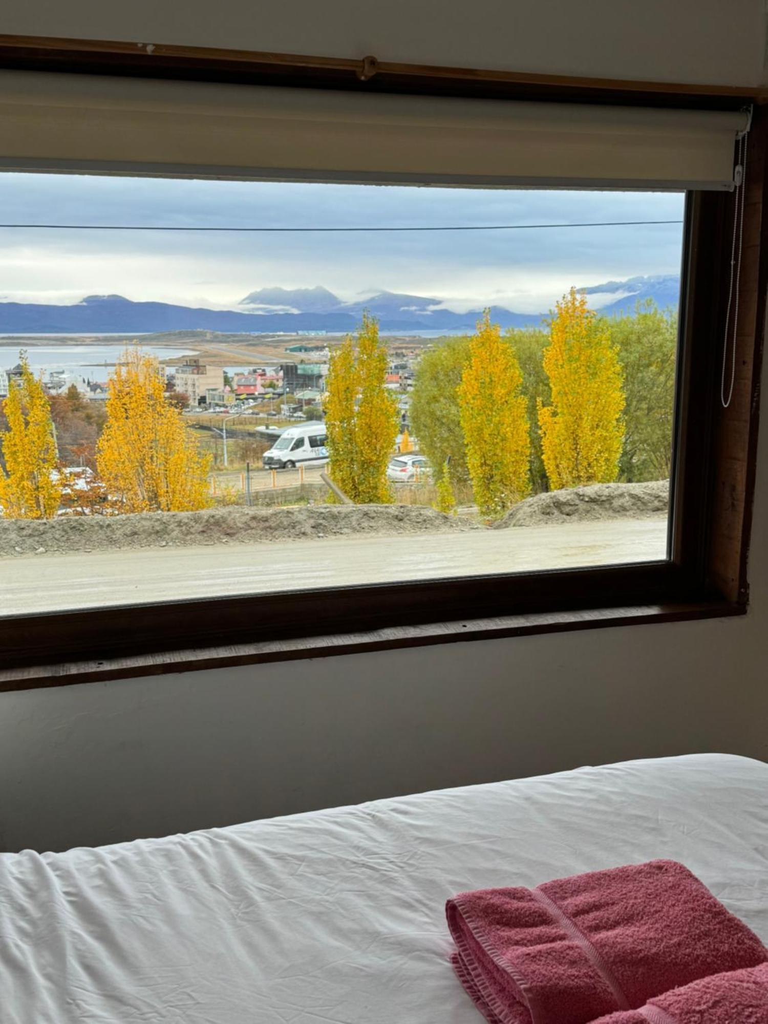 Mirando Al Canal Ushuaia Exterior photo