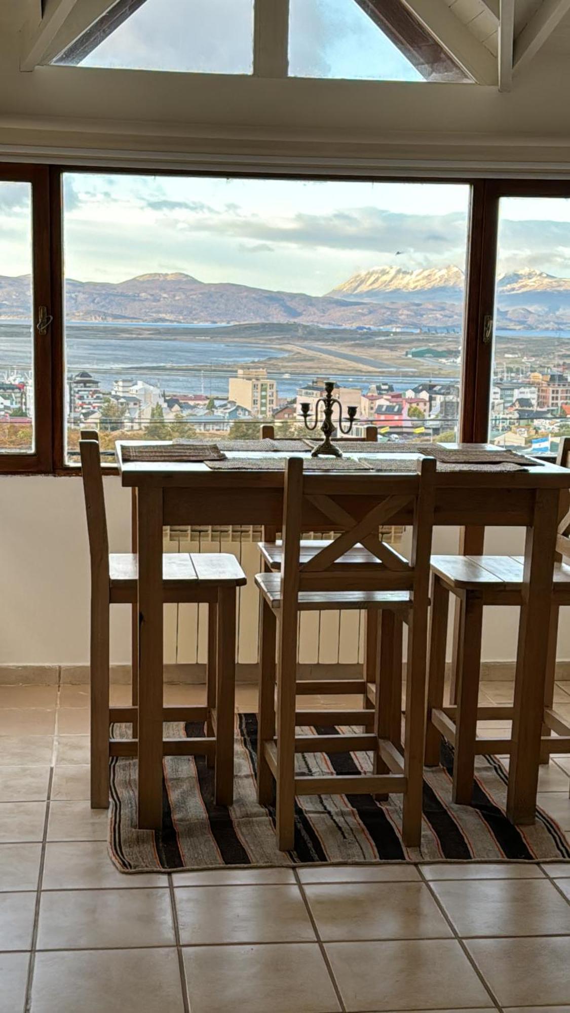 Mirando Al Canal Ushuaia Exterior photo